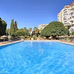 Iris Loft -